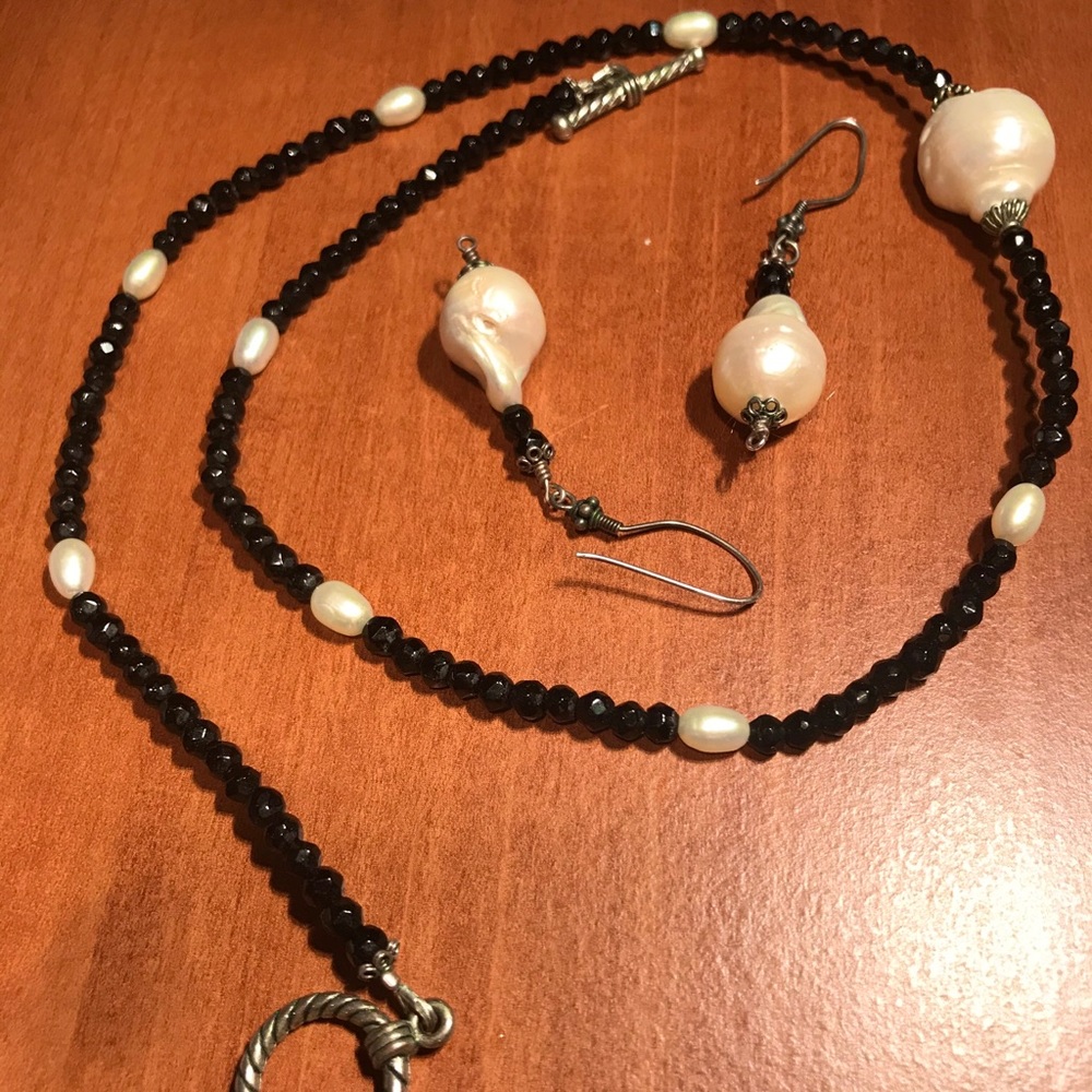 Necklace /Earrings Pearls. Black Swarovski .New.
